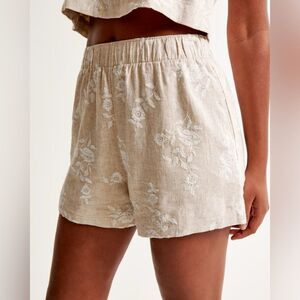 Abercrombie & Fitch Beige Linen Floral Embroidered Shorts
